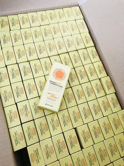 Kem chống nắng 3W Clinic Intensive UV Sunblock Cream SPF50 Hàn Quốc - Hình ảnh 2
